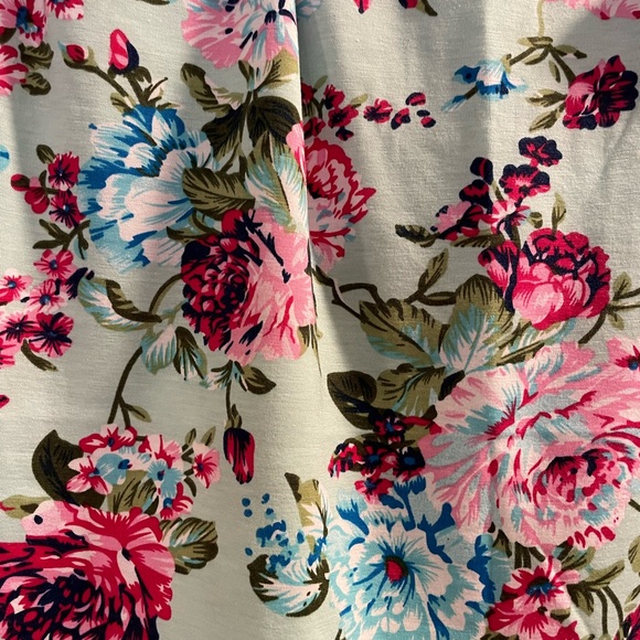 3 PIECE labor/maternity gown, swaddle blanket, and bow - Picture 4 of 13